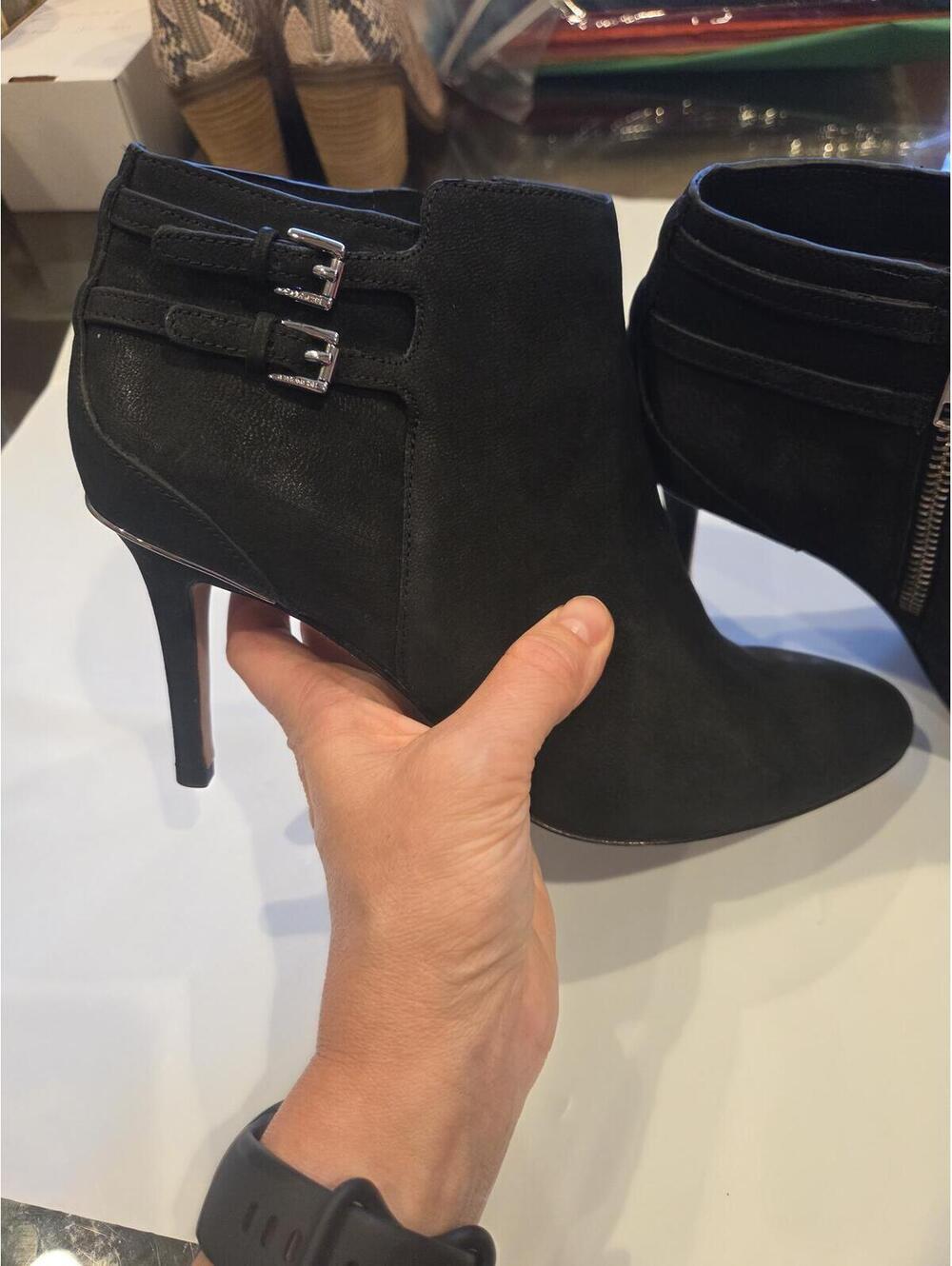 EUC Coach Daphney Black Suede Stiletto Ankle Booties Size 7.5 - Picture 13 of 15